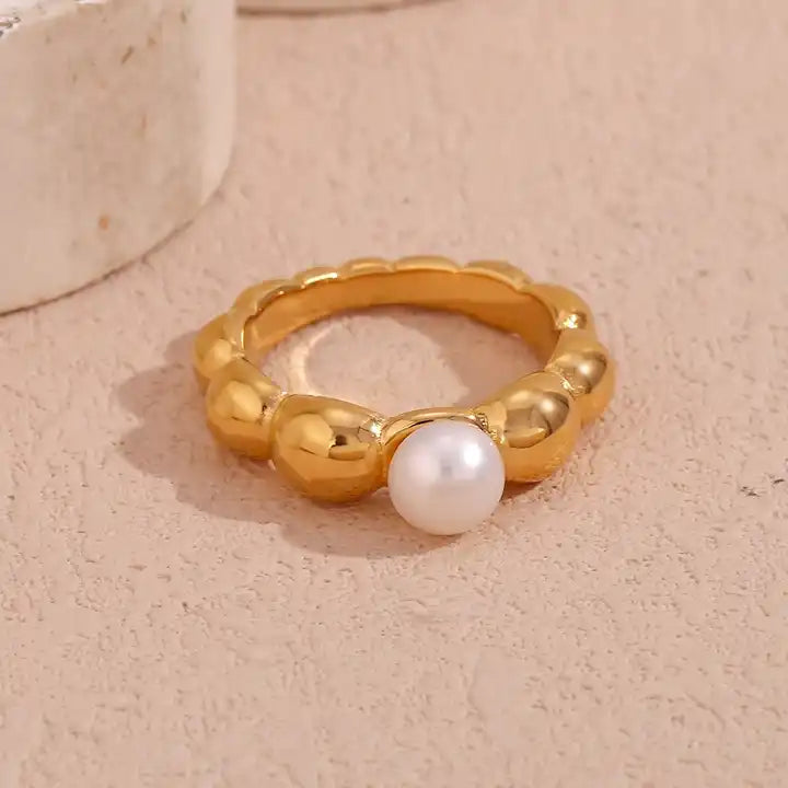 Maria Ring - Stainless Steel 18K Gold Plated Pearl Flower Ring