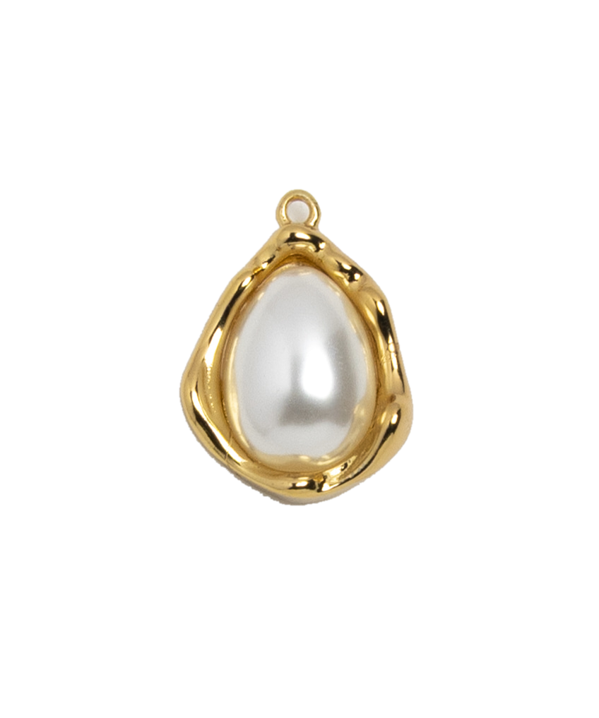 Gold Charm Framed Pearl