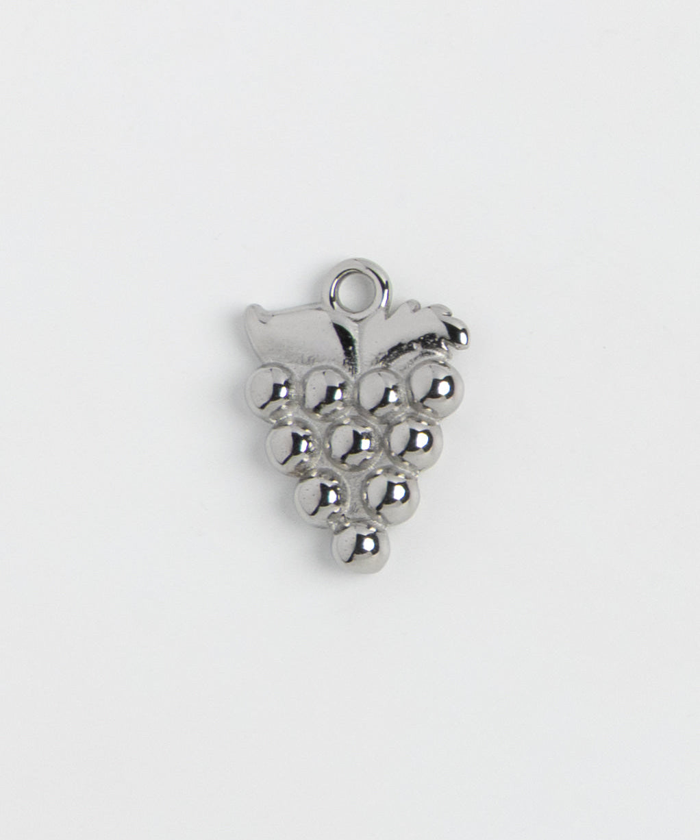 Silver Charm Grapes