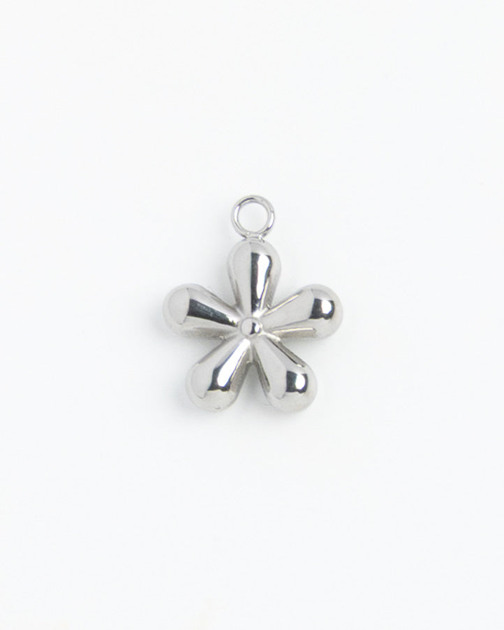 Silver Charm Daisy Flower