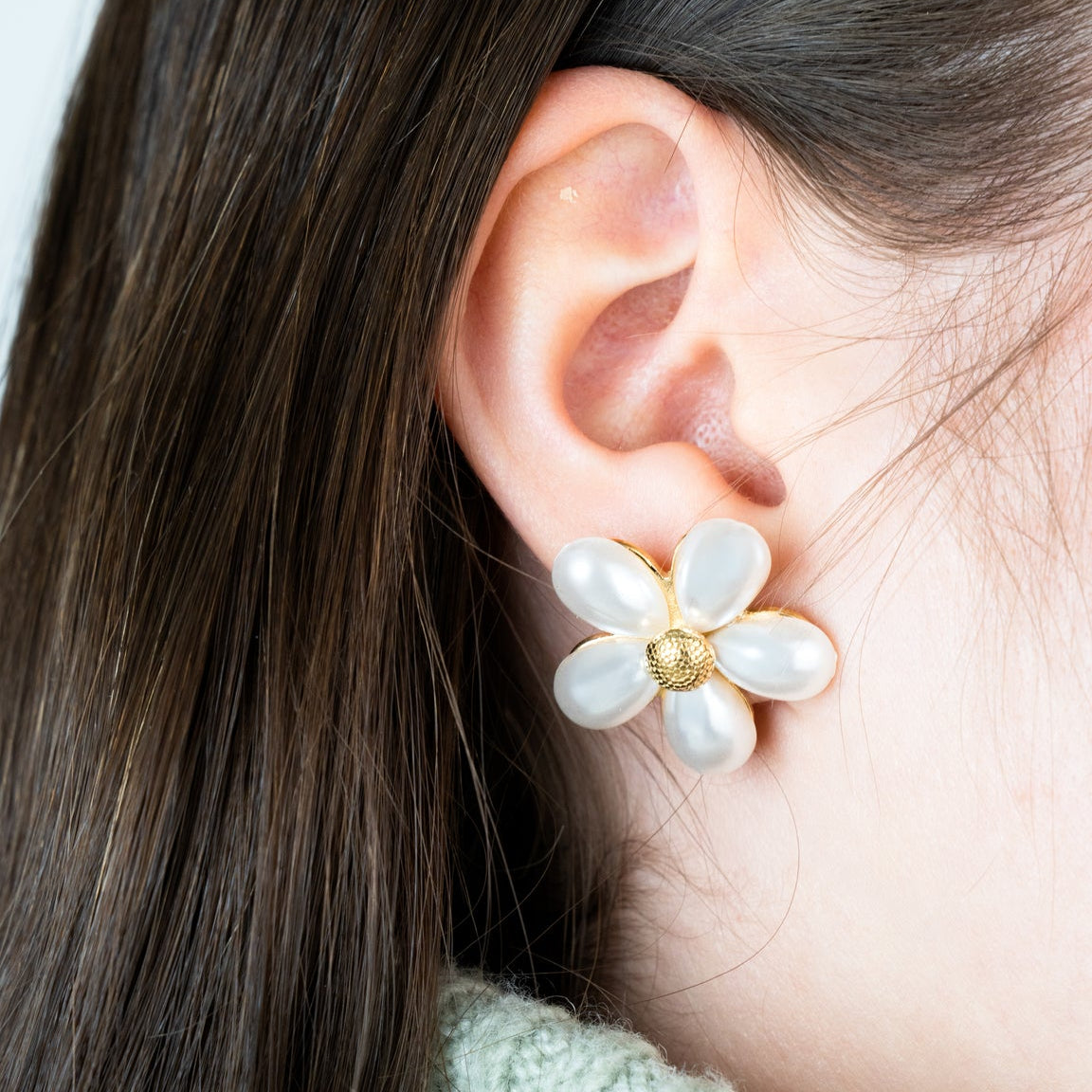 Five-Petal Pearl Blossom Gold Stud Earrings