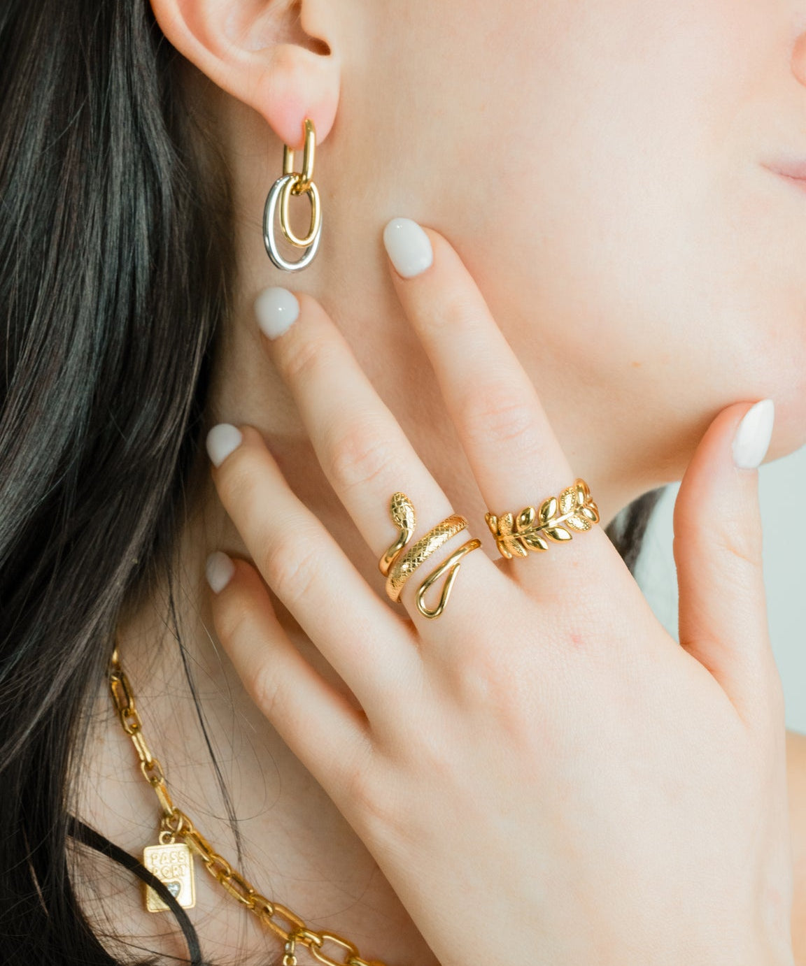 Laurel Leaf Gold Adjustable Band Ring