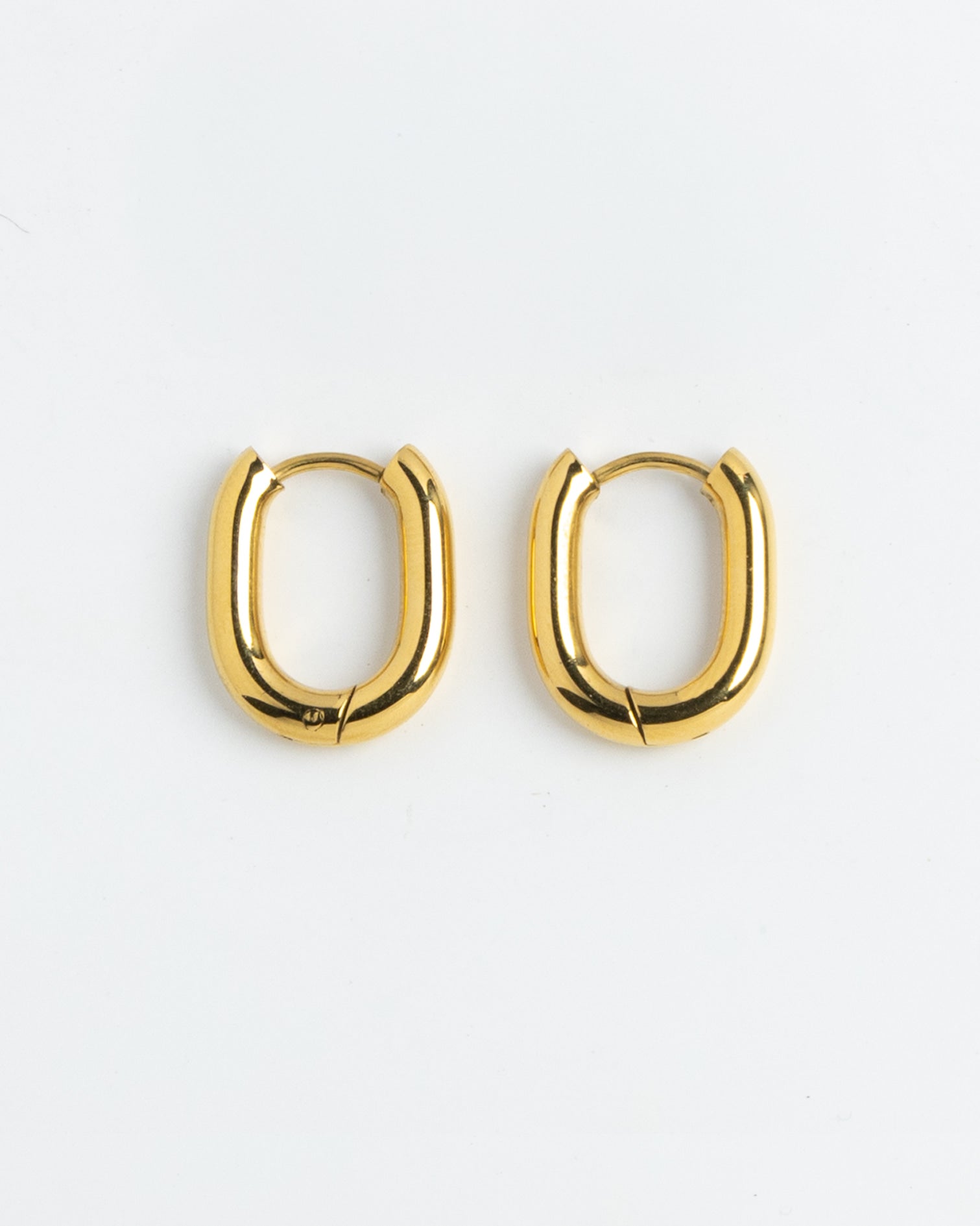 Chunky Gold Paperclip Hoop Earrings, product photo