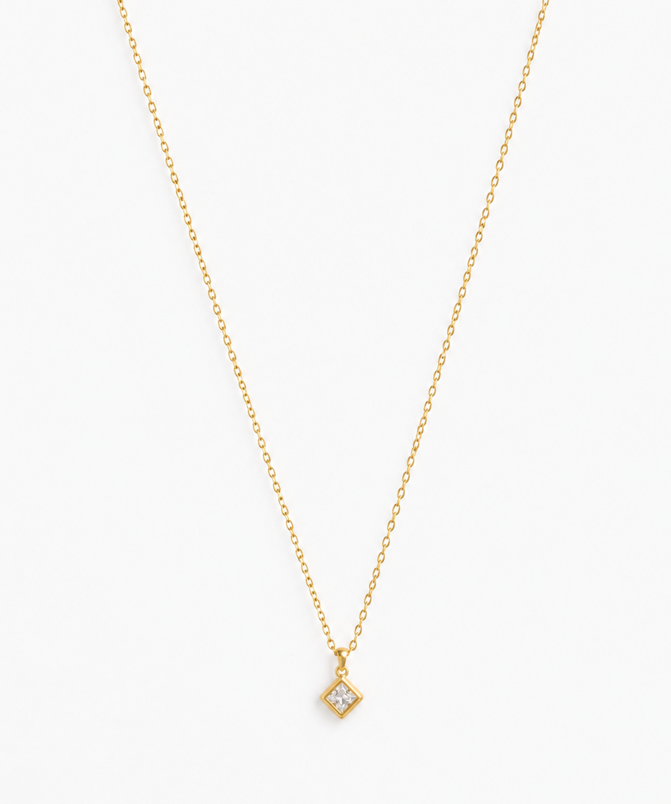 Gold diamond solitaire pendant necklace