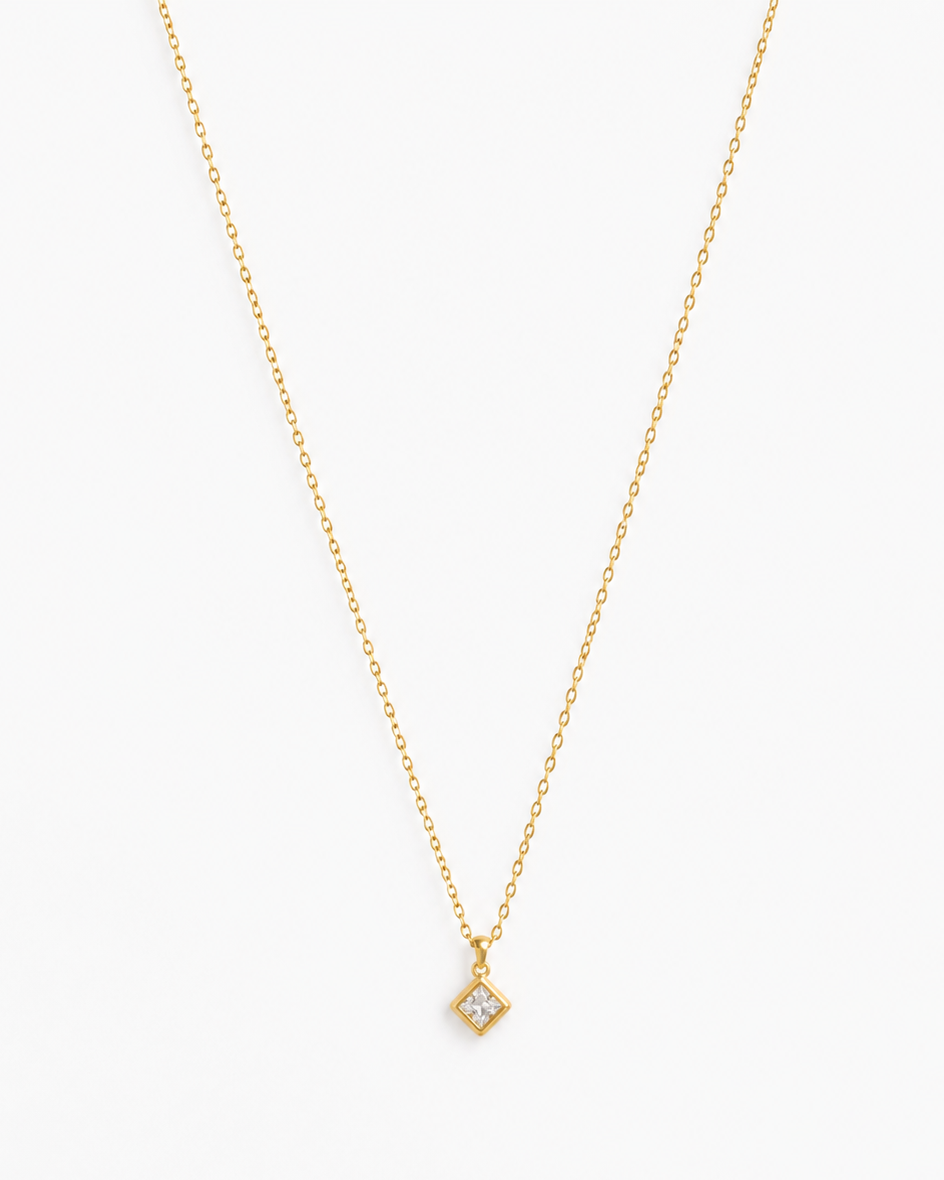 Gold diamond solitaire pendant necklace
