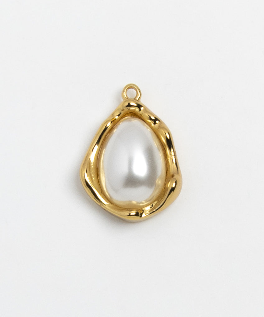 Gold Charm Framed Pearl
