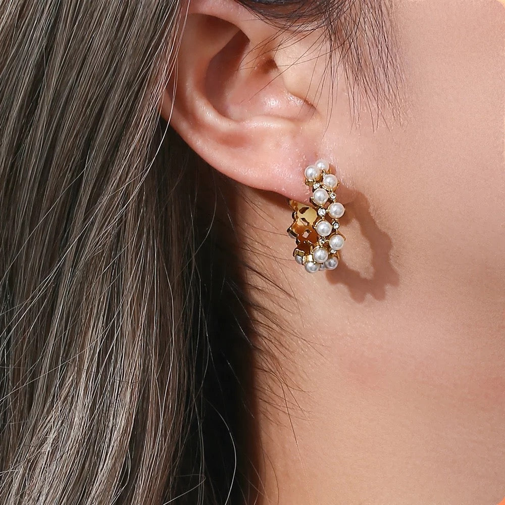 Marcela pearl hoop earrings